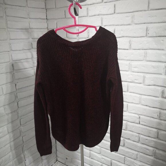 George Ladies Size Small Rounded Hem Burgundy with Black V-neck Sweater - Picture 2 of 10